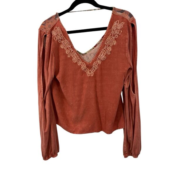 Gimmicks BKE Top Size Small String Back Lace Embroidery Orange Long Sleev V Neck - Picture 2 of 13